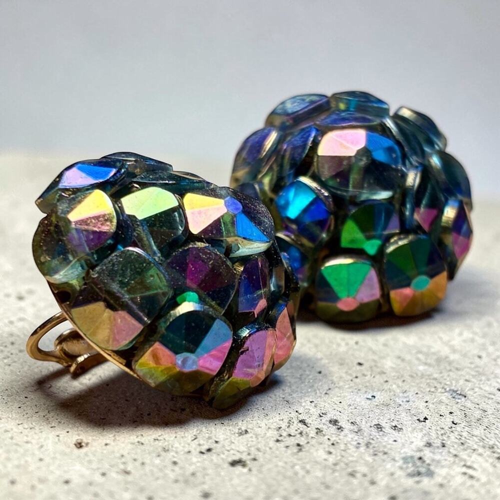 Vintage Laguna Beaded Earrings Iridescent Aurora Borealis Cluster Clip On